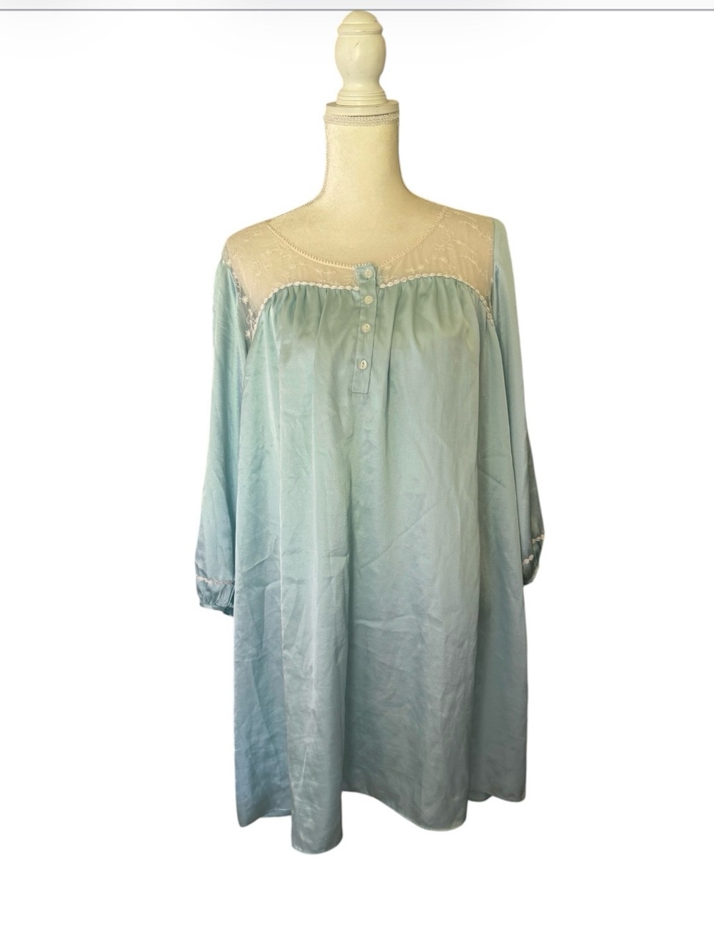 Oscar de la Renta Aqua Tunic with Cream Lace Yoke and Buttons